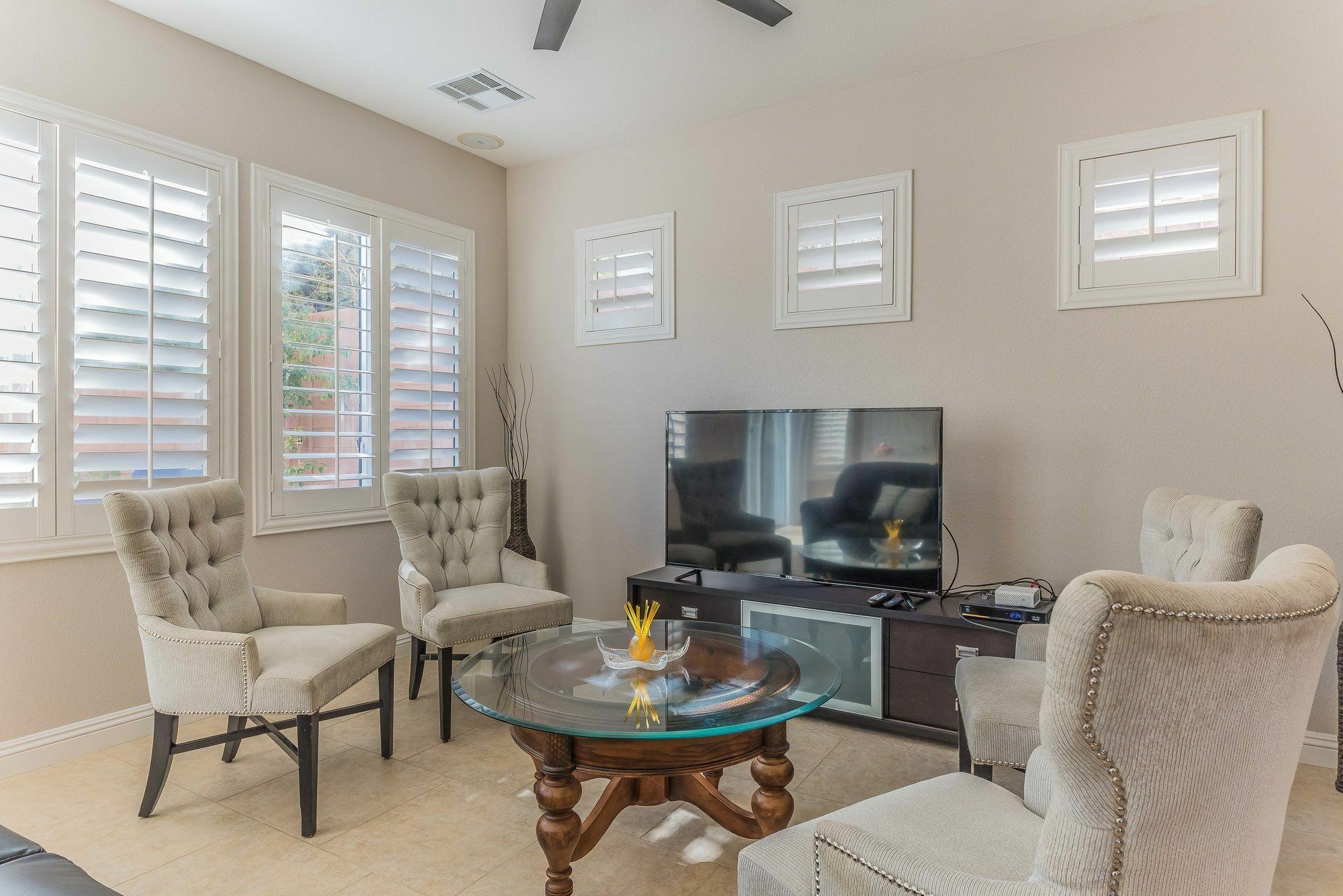Luxurious 4br 9min To Lv Strip Sleeps 16 Las Vegas